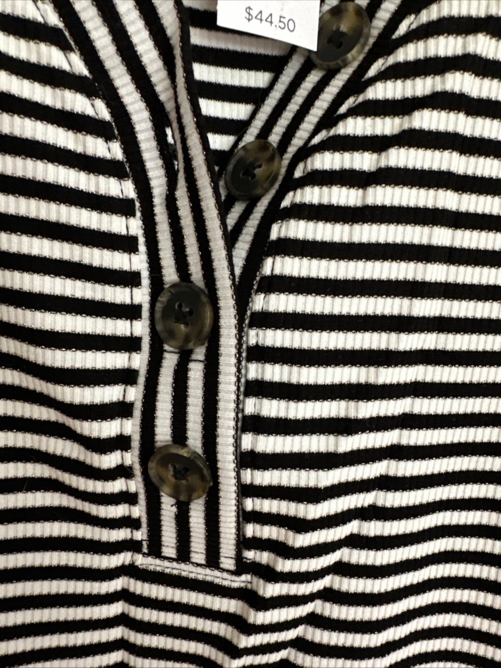 Loft ribbed VNeck Top - Picture 3 of 4